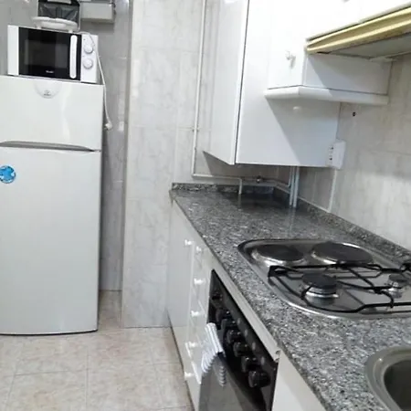 St Peters 43 Apt * 루고